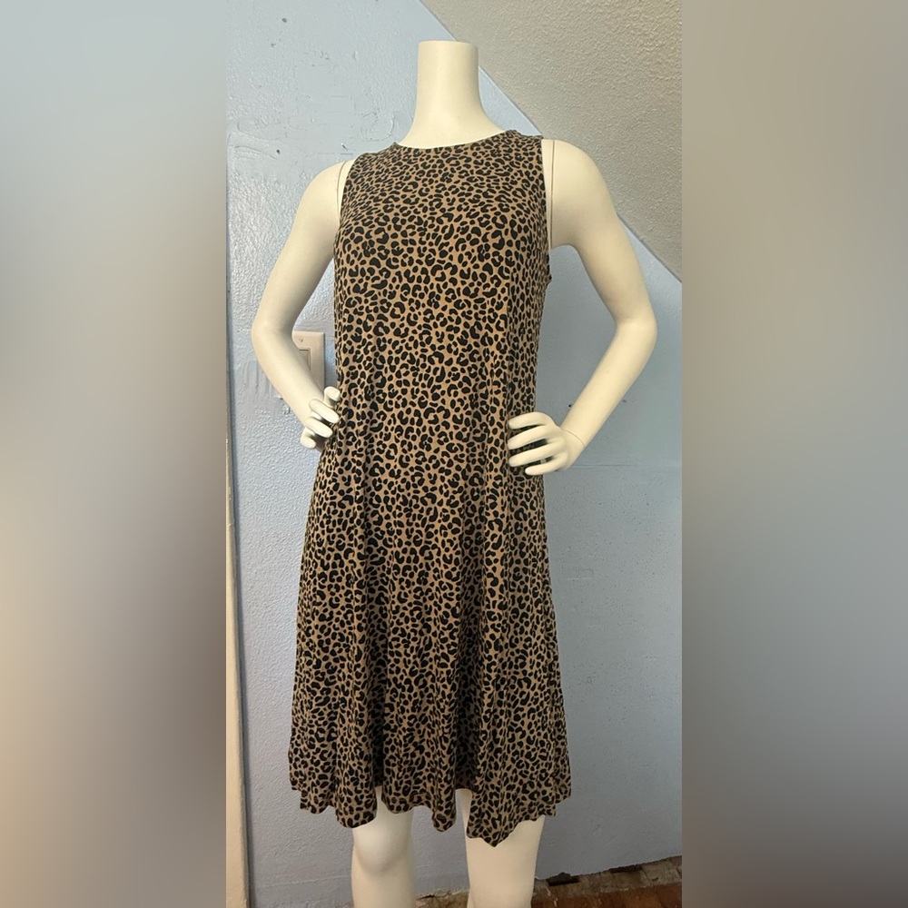 Old Navy Leopard Print Sleeveless Dress